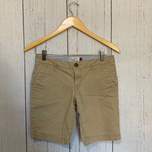 Khaki Form Fitting Bermuda Shorts
